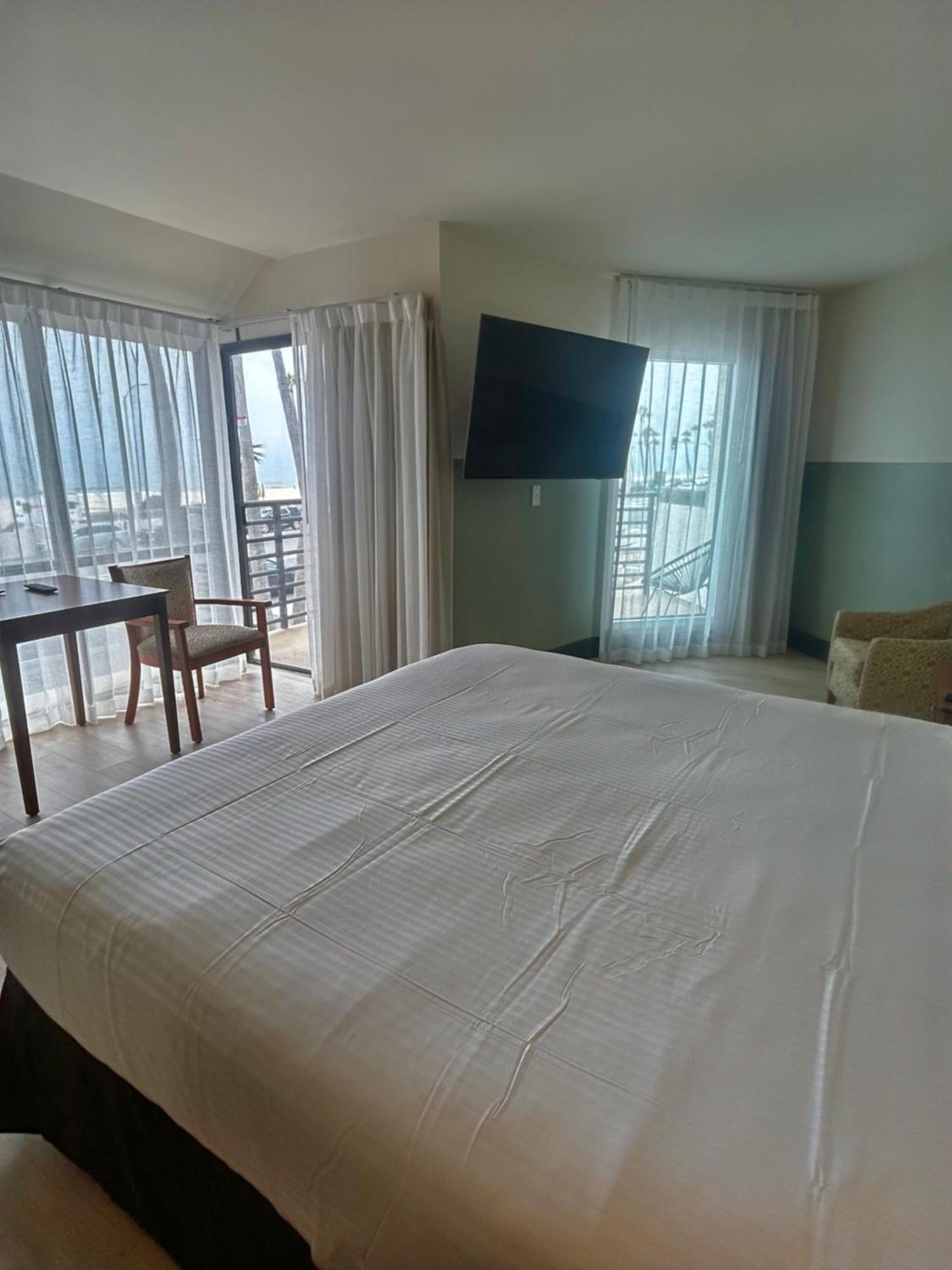 Huntington Beach Inn Экстерьер фото